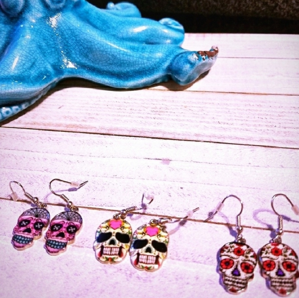 Adorable sugar skull drop earrings set☠